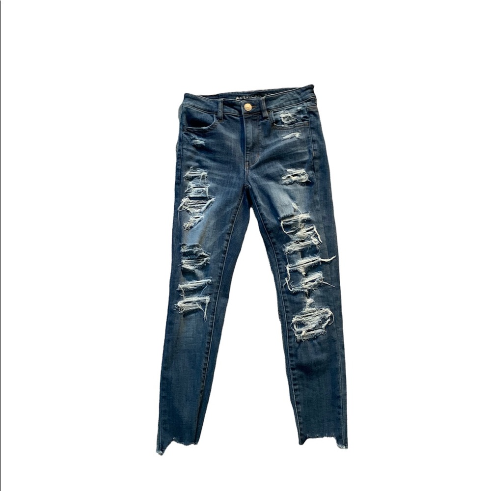 AMERICAN EAGLE RIPPED JEANS